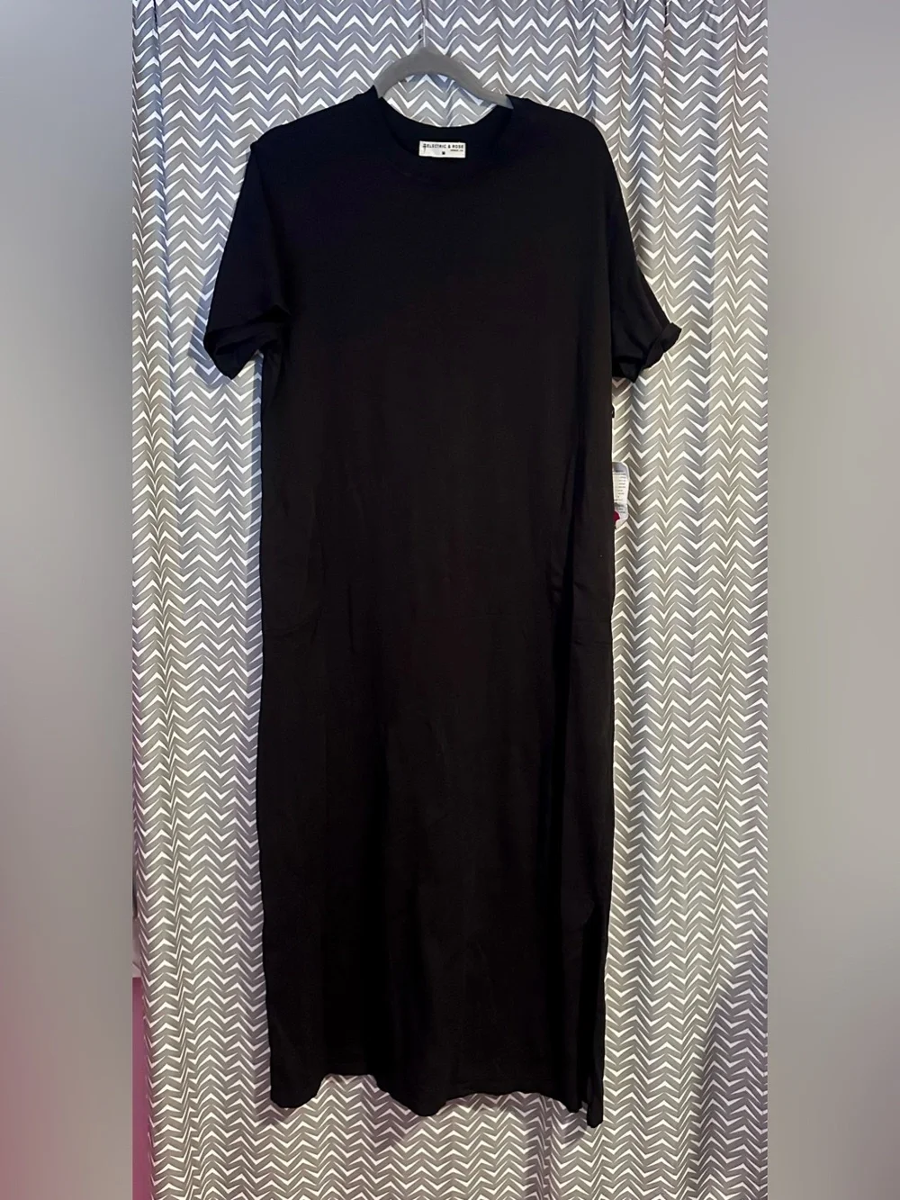 NWT Electric & Rose | Essex t-shirt dress, M - Picture 4 of 9